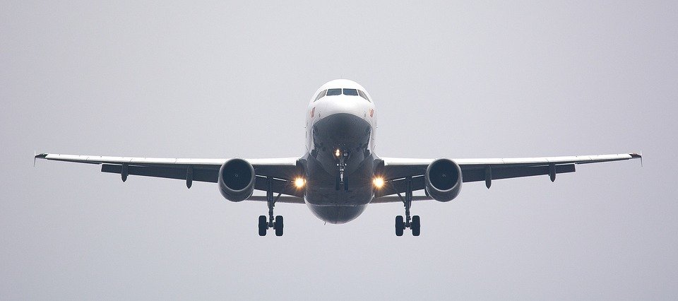 aircraft-2114464_960_720